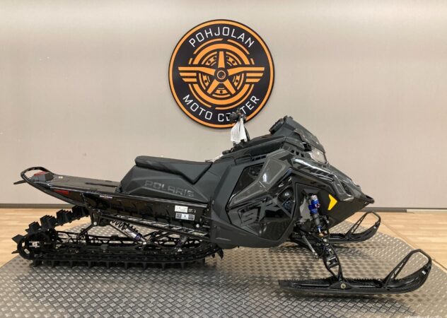 Moottorikelkka - Polaris RMK