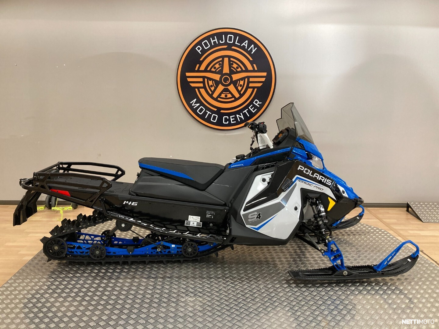 Moottorikelkka - Polaris Nordic Pro