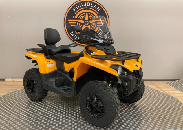 Mönkijä - Can-Am Outlander Max
