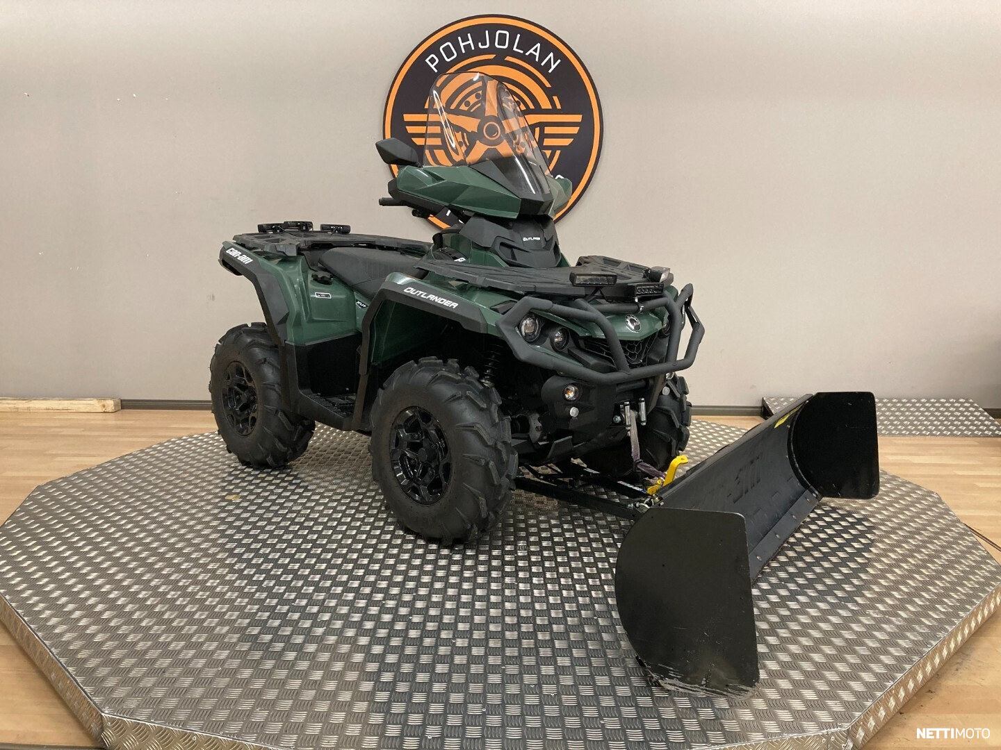 Mönkijä - Can-Am Outlander