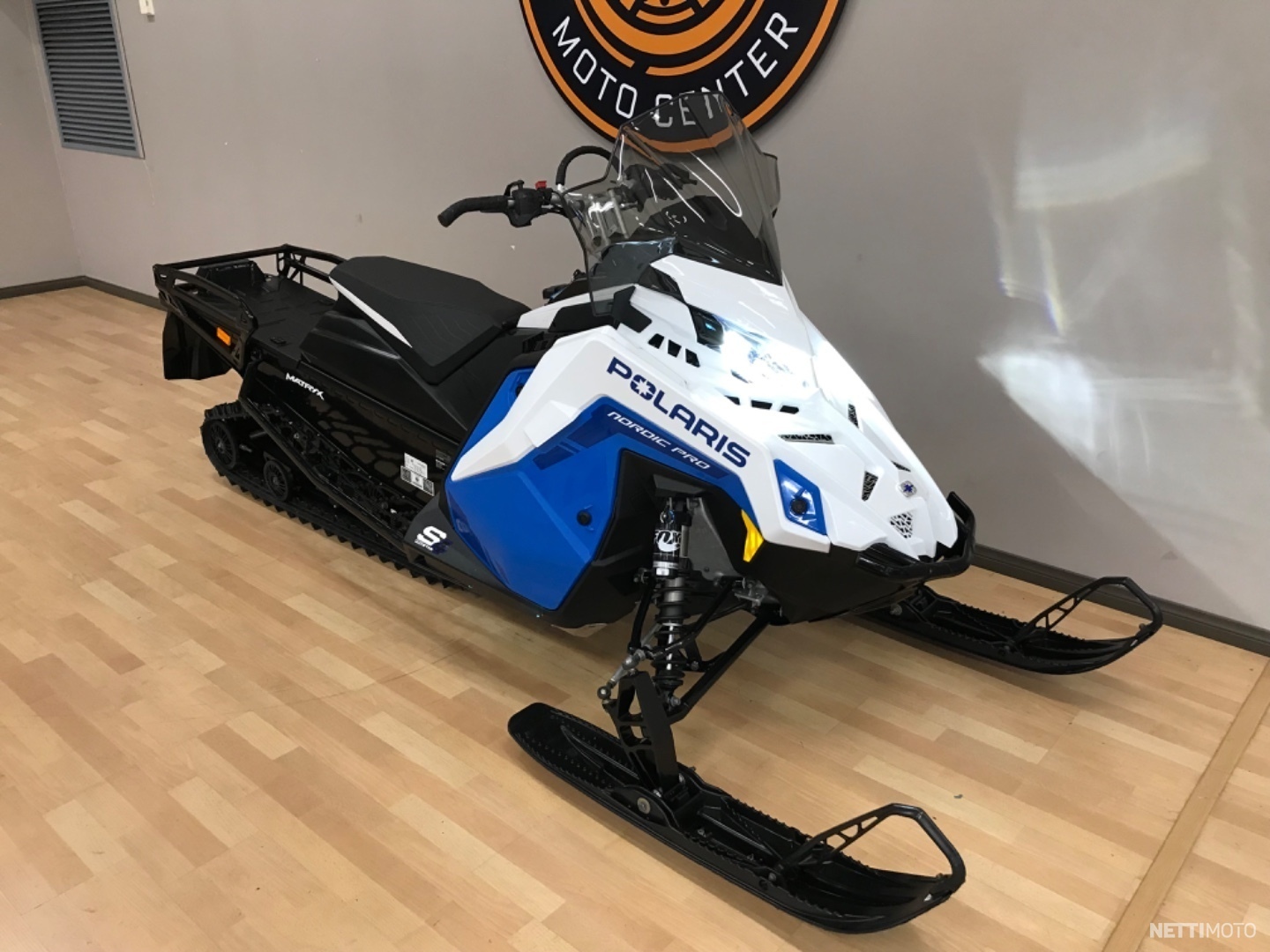 Moottorikelkka - Polaris Nordic Pro